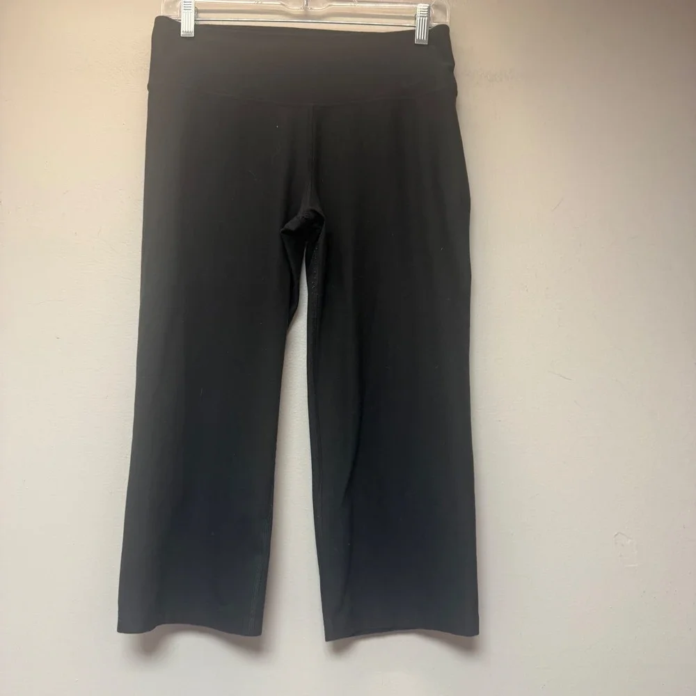 Nike Legend Pants Women Medium Black Excellent Dri-FIT Cropped Straight Leg